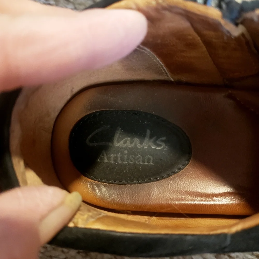 Clarks Artisan Booties 10M Womens Black Suede Heeled Zippered Comfort Shoes